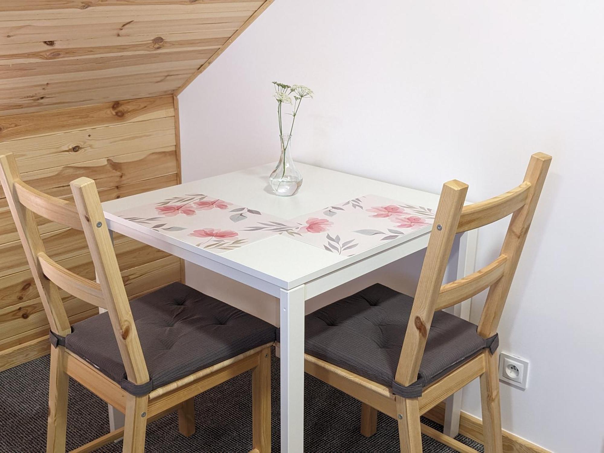 Modrzewiowe Zacisze Daire Chocieszow Dış mekan fotoğraf
